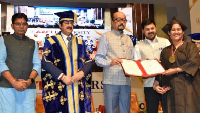 दीक्षांत समारोह में गूँजे प्रेरक शब्द — मजबूत इच्छाशक्ति, अनुशासन और नवाचार से बनाएं उज्जवल भविष्य 3 Photo of दीक्षांत समारोह में गूँजे प्रेरक शब्द — मजबूत इच्छाशक्ति, अनुशासन और नवाचार से बनाएं उज्जवल भविष्य