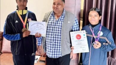 Photo of अंबिकापुर की होनहार मार्शल आर्ट्स खिलाड़ियों को मिला विशेष सम्मान, नेशनल प्रतियोगिता के लिए प्रोत्साहन