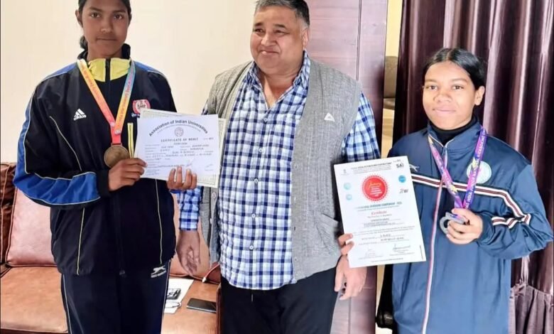 Promising martial arts players from Ambikapur receive special honors and encouragement for national competitions