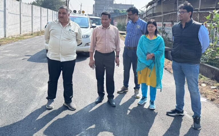 Inspection of development works in Ambikapur, special emphasis on quality and timeliness