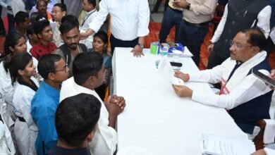 Photo of खेल प्रतिभाओं के सम्मान को लेकर प्रतिबद्ध, खिलाड़ियों की मांगों पर सकारात्मक निर्णय का आश्वासन