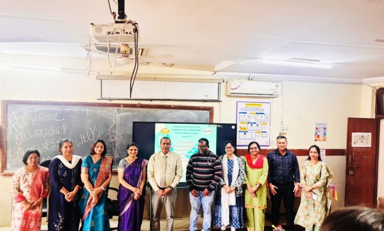 एंटीबायोटिक जागरूकता की ओर बड़ा कदम: मेडिकल कॉलेज रायपुर में एएमआर जागरूकता सप्ताह पर विशेष कार्यक्रम 1 A big step towards antibiotic awareness: Special program on AMR awareness week at Medical College Raipur