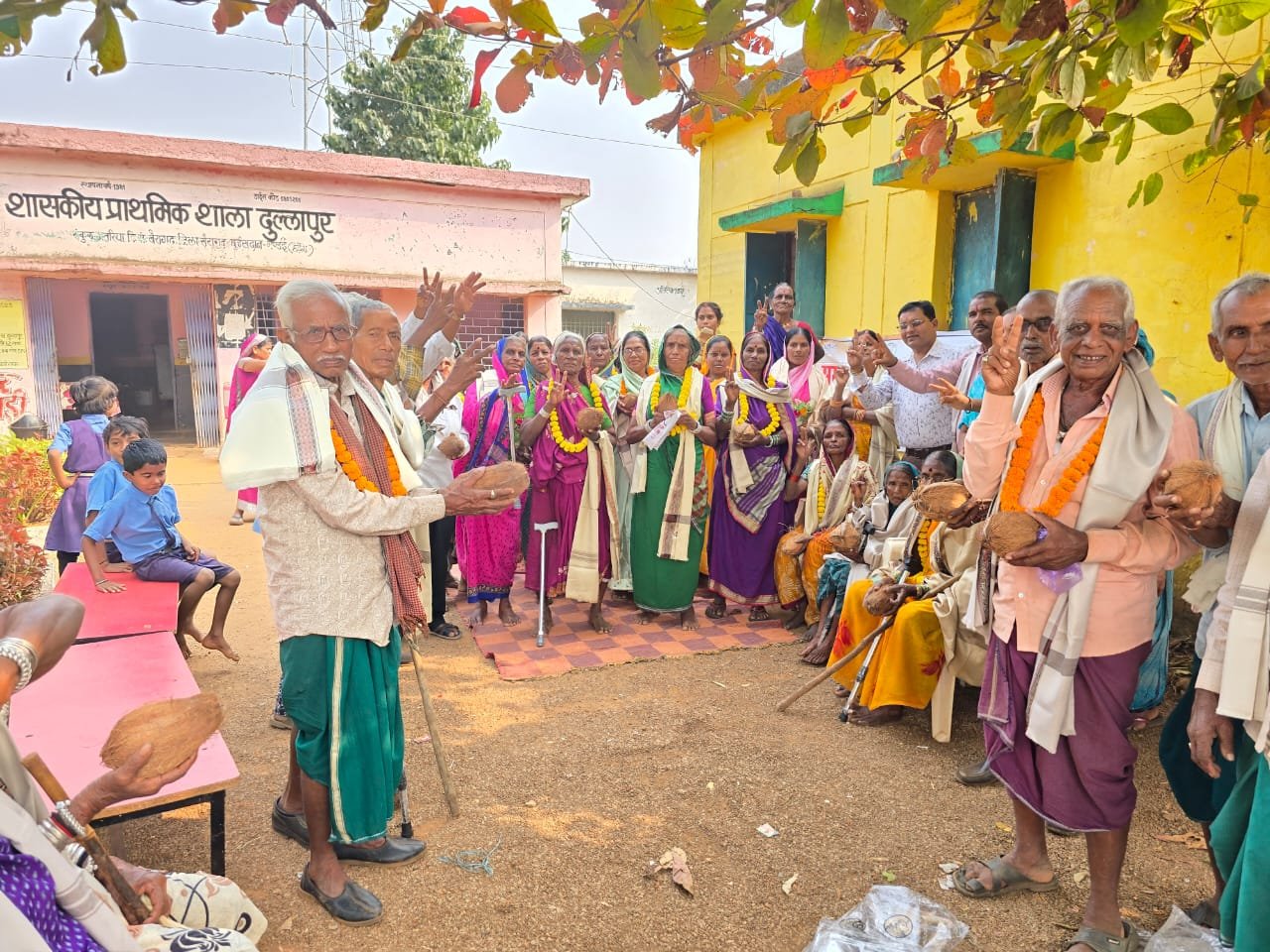 Free mobile camp for labourers starts in Khairagarh from December