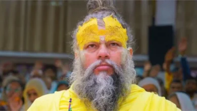 Photo of गाड़ी पर ‘जय श्री राम’ या ‘ऊं नमः शिवाय’ लिखवाना आस्था नहीं, अधर्म का कारण — प्रेमानंद महाराज