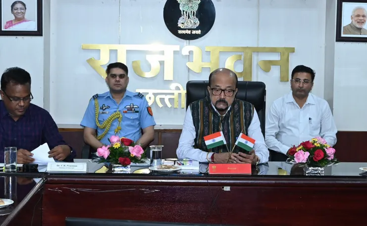 राज्यपाल रमेन डेका ने कहा – मानवीय संवेदना के साथ आकांक्षी क्षेत्रों में करें विकास कार्य 1 Governor Ramen Deka said – Development work should be done in aspirational areas with human sensitivity.