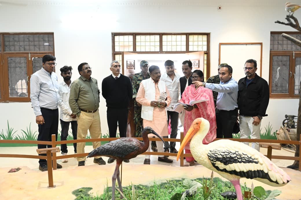 A fair of migratory guests at Gidhva-Parasada Bird Sanctuary, a major focus on wetland development and conservation