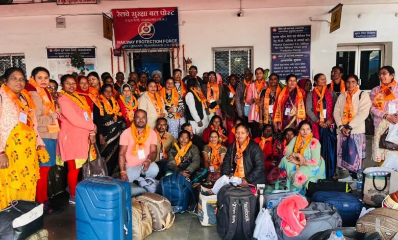 The path to Ram Bhakti is easy: Bharat Gaurav train departs from Rajnandgaon for Ayodhya-Kashi, 850 devotees begin free pilgrimage