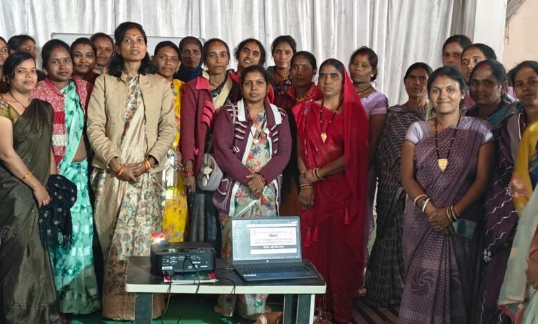 Initiative to connect SHGs with the market in Dhamtari, training in branding and marketing