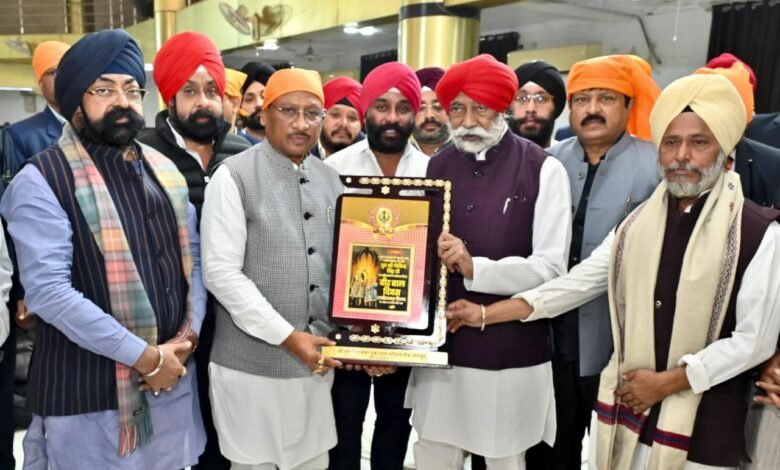 Chief Minister pays tribute to Veer Bal Diwas, remembers martyrdom of Sahibzadas at Gurudwara