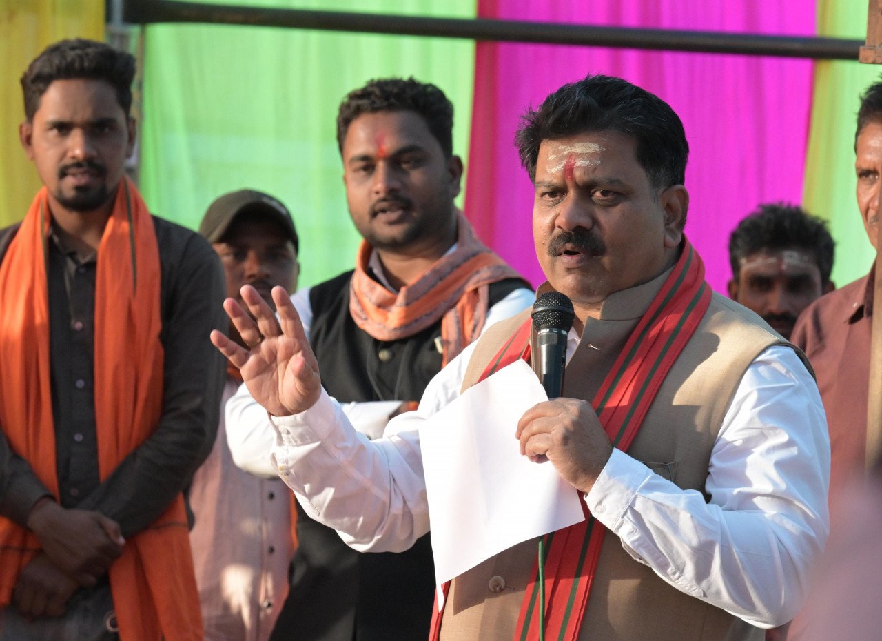 Road development gift to forest areas of Kawardha, ground breaking ceremony of three roads worth Rs 5.74 crore