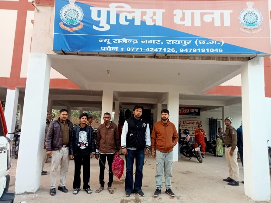 Ahead of New Year's Day, a major blow to the MDMA network in Raipur; a plot to supply drugs for hotel parties is foiled.