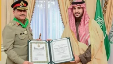 Photo of सऊदी अरब का बड़ा संदेश: पाक सेना प्रमुख आसिम मुनीर को सर्वोच्च सम्मान, रक्षा साझेदारी और मजबूत