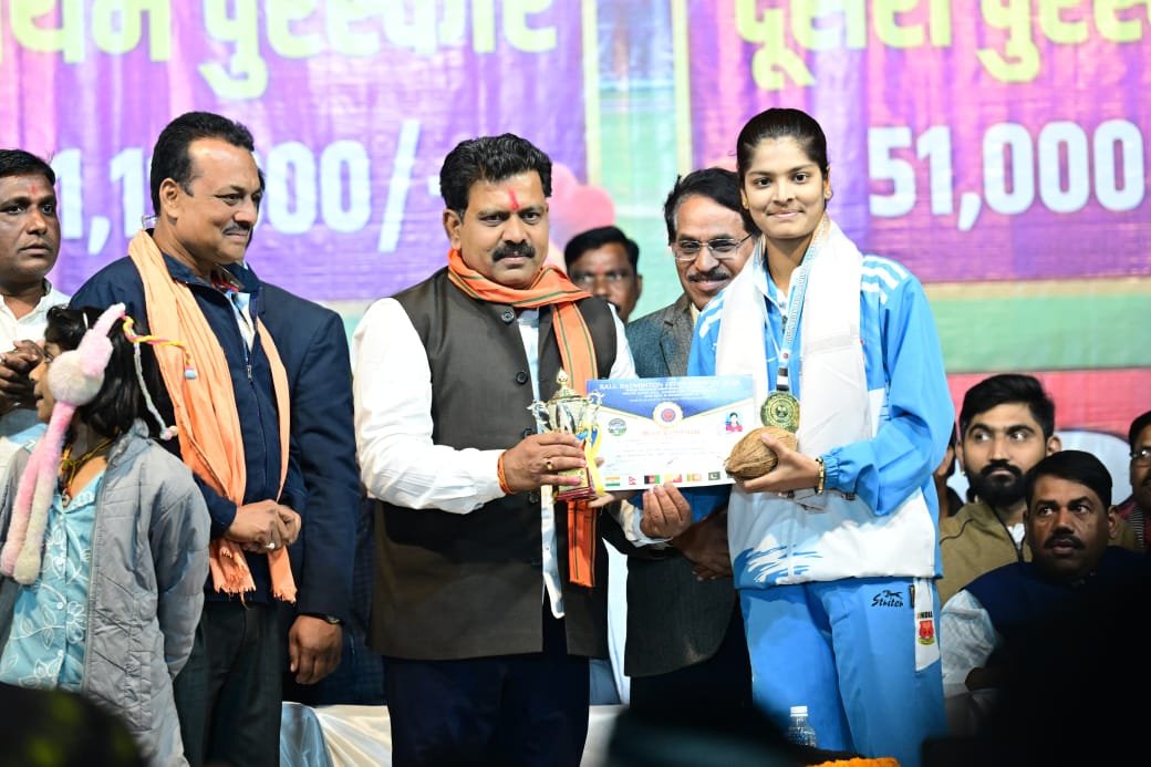 India wins gold in South Asian Ball Badminton, Kawardha's Riya Tiwari shines in victory