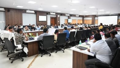 Photo of 2026 तक माओवाद के समूल उन्मूलन का लक्ष्य, बीजापुर में विकास योजनाओं की सख्त समीक्षा
