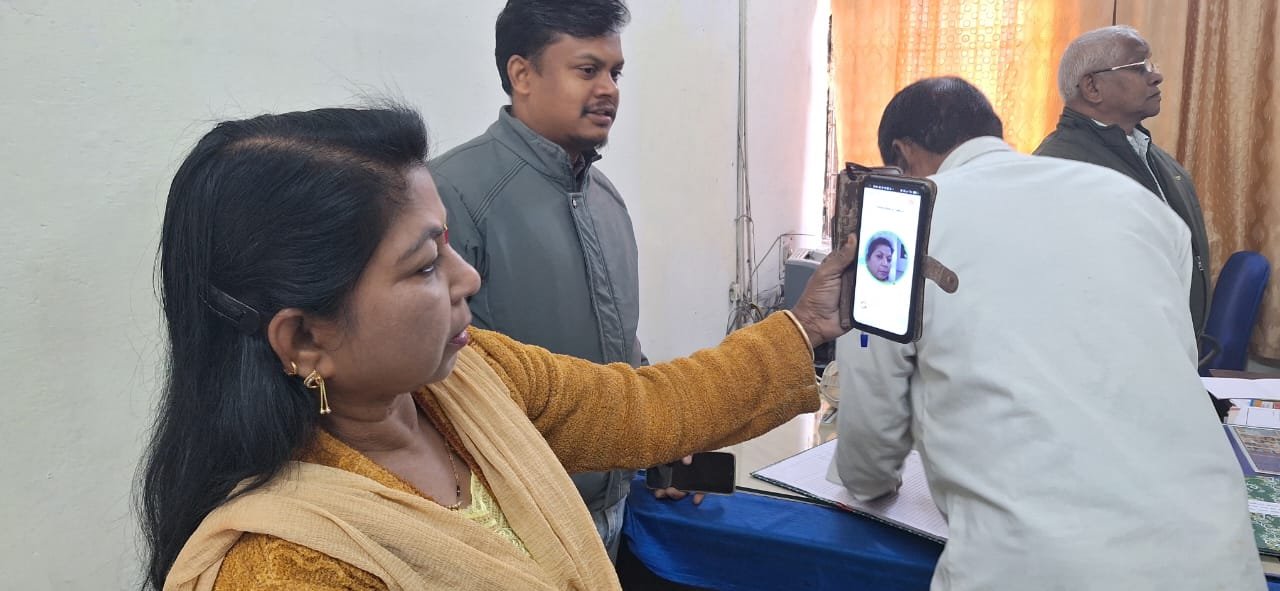 Aadhaar attendance has changed the face of offices, officers and employees have started arriving on time.