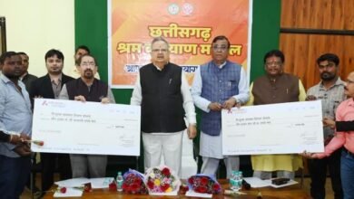 Photo of श्रमिक कल्याण की योजनाओं से बदली तस्वीर, 6 हजार से ज्यादा परिवारों को ढाई करोड़ की सहायता