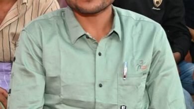 Photo of निःशुल्क कोचिंग बनी सफलता की सीढ़ी, श्रमिक परिवार के युवक का पुलिस में चयन