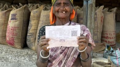 Photo of समर्थन मूल्य पर धान खरीदी बनी किसानों का संबल, आमदी की बिटावन बाई की मुस्कान में झलकी सफलता