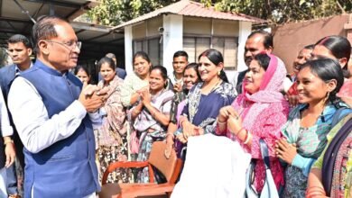 Photo of बस्तर के पंचायत प्रतिनिधि अध्ययन भ्रमण पर रवाना, मुख्यमंत्री ने दिखाई हरी झंडी