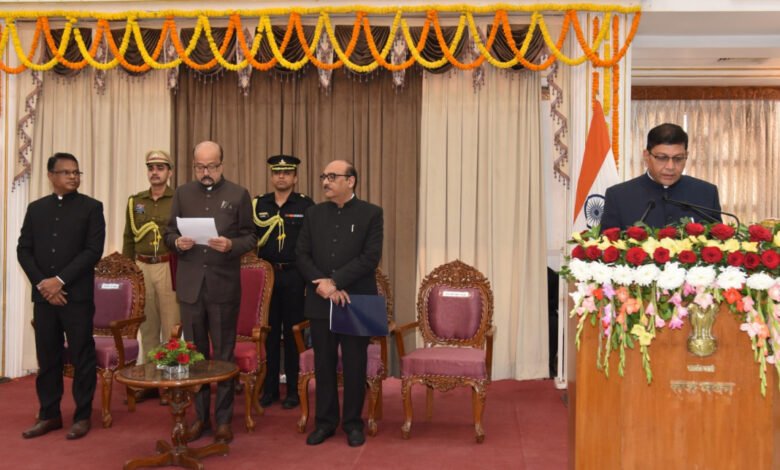Chhattisgarh Information Commission gets new leadership, oath taking ceremony held at Lok Bhavan