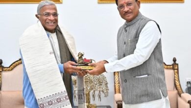 Photo of मुख्यमंत्री विष्णु देव साय से राज्यसभा उप सभापति हरिवंश की सौजन्य भेंट