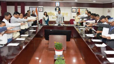 Photo of लोकभवन सचिवालय में राष्ट्रीय मतदाता दिवस पर लोकतंत्र की शपथ, अधिकारियों ने जताई प्रतिबद्धता