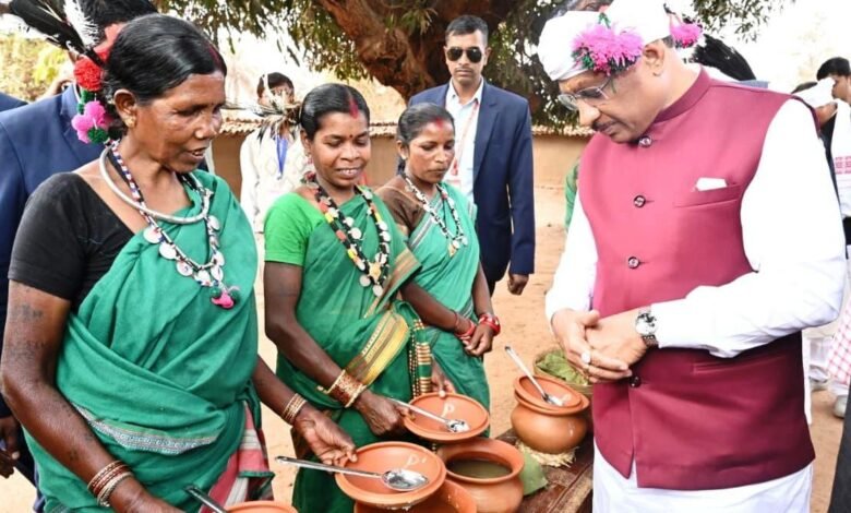 Interview with culture in Narayanpur: Chief Minister connects with the soul of Bastar at Garhbengal Ghotul