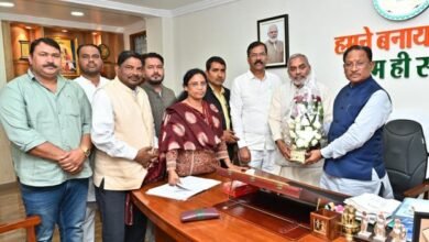 Photo of कर्मा धाम मंदिर निर्माण का न्योता, साहू समाज के प्रतिनिधिमंडल से सीएम साय की मुलाकात
