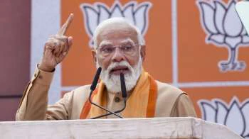 केरल में पीएम मोदी का डबल मिशन: नई ट्रेनों की सौगात, रेहड़ी-पटरी वालों के लिए PM स्वनिधि कार्ड लॉन्च 1 PM Modi's double mission in Kerala: New trains, PM Svanidhi card launched for street vendors