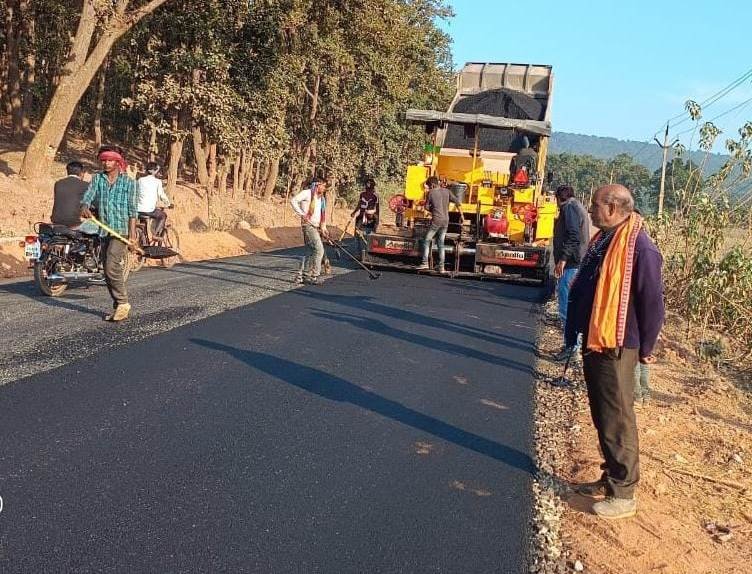 Road and bridge construction in Chhattisgarh accelerates: 13 works get approval for Rs 299 crore, 10 roads get Rs 116 crore