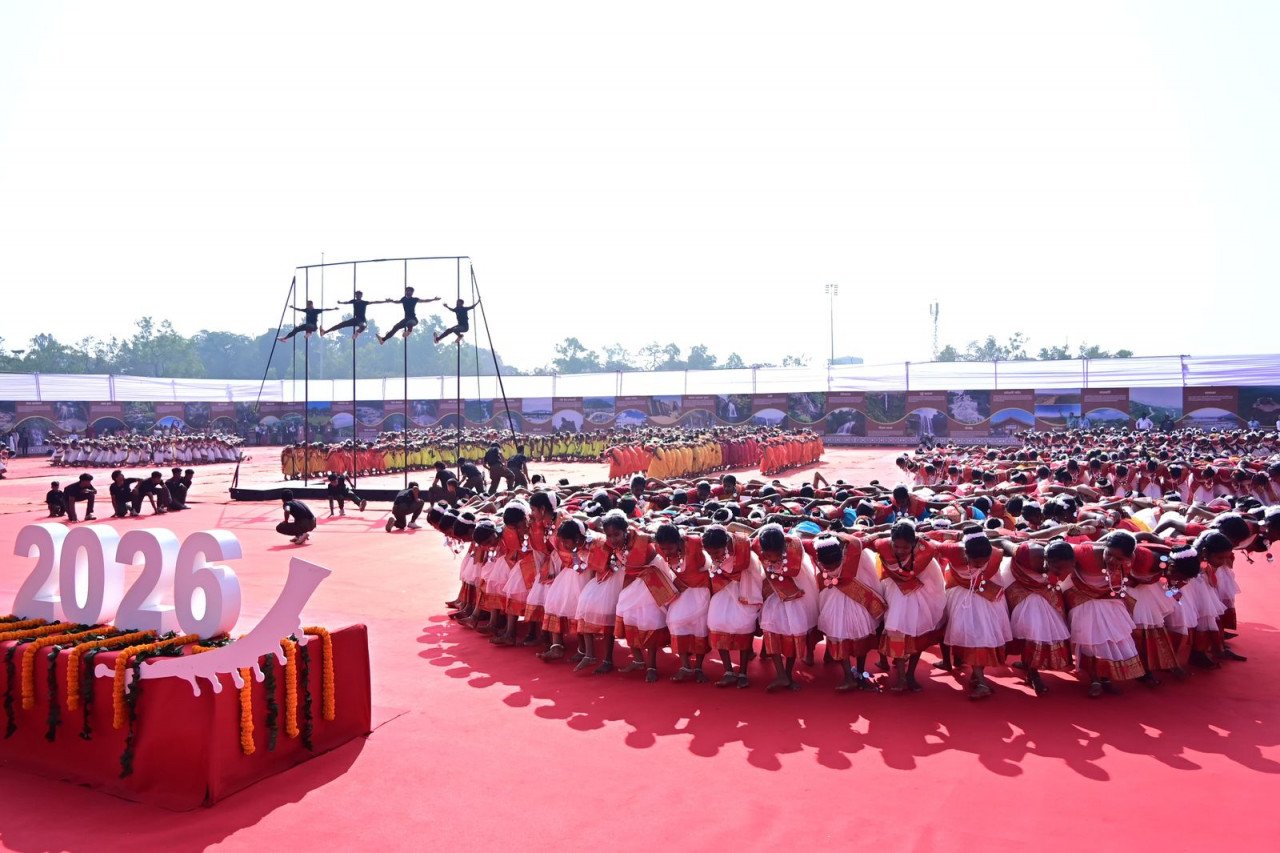 The young stars of Abujhmad created history in front of the President, winning hearts with their Mallakhamb performance.