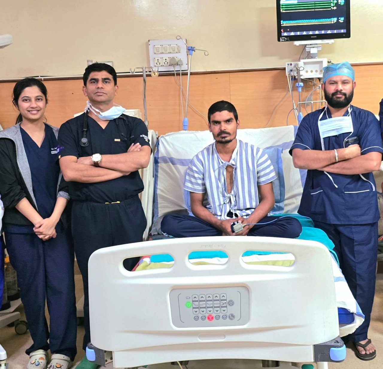 Doctors saved a young man's hand by repairing an artery damaged in a knife attack; a complex surgery successful at Mekara