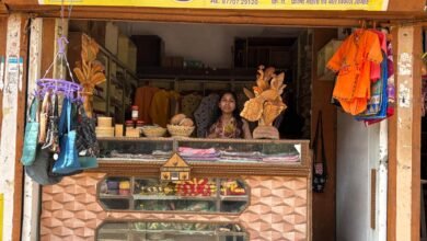 Photo of नाबार्ड की ‘ग्राम दुकान’ पहल से ग्रामीण महिलाओं को मिला आत्मनिर्भरता का मंच