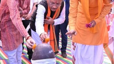 Photo of नीलकंठेश्वर महादेव के दरबार में मुख्यमंत्री, प्रदेश के लिए मांगी खुशहाली