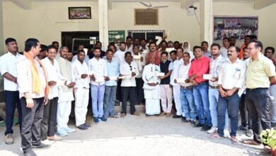 Photo of कवर्धा में 17 कबीर कुटियों को मिली आर्थिक सौगात, धार्मिक गतिविधियों के लिए 4.25 लाख की सहायता राशि वितरित