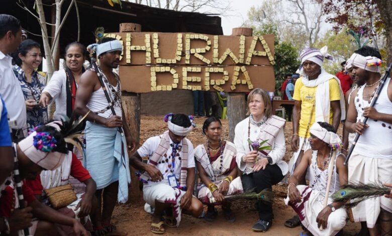 बस्तर में अंतरराष्ट्रीय पर्यटन की नई दस्तक, विदेशी विशेषज्ञ ने दिखाया विकास का रास्ता 1 International tourism reaches a new level in Bastar, foreign experts show the way to development