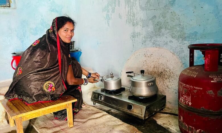 Ujjwala 3.0 transforms Kabirdham: 1,339 families relieved of smoke