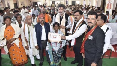 बिलासपुर से 25 लाख किसानों को 10,328 करोड़ की सौगात, बस्तर के 40 हजार से ज्यादा किसानों को सीधा लाभ 7 Photo of बिलासपुर से 25 लाख किसानों को 10,328 करोड़ की सौगात, बस्तर के 40 हजार से ज्यादा किसानों को सीधा लाभ