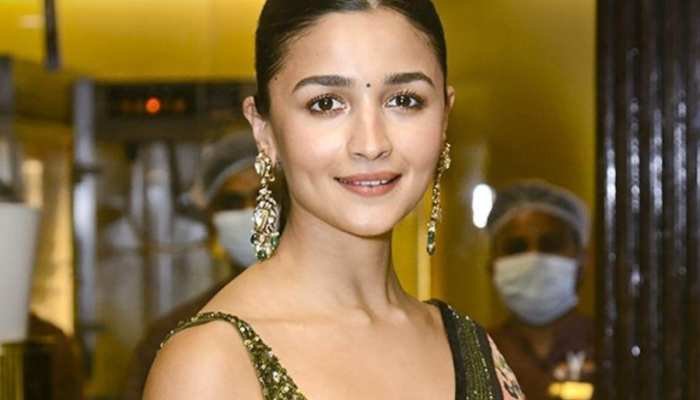 Alia Bhatt's Hindi speaking performance sparks debate on social media: ostentation or pride?