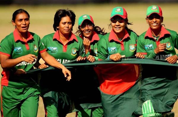 A shameful incident in cricket; a female player makes serious allegations.