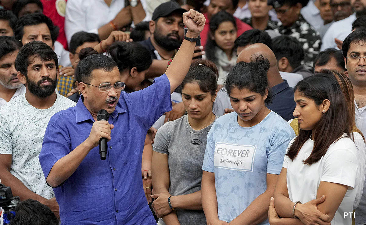 Kejriwal press conference, CBI challenge and JNU protests – as the colours of protest emerge, a storm erupts in politics!