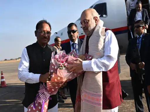 Amit Shah reaches Raipur, important strategic meeting on Naxal front to be held today