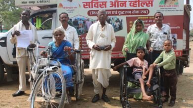 Photo of गांव-गांव पहुँचा सेवा रथ, 18 दिन में दिव्यांग और वृद्धजनों को घर के पास मिली सरकारी मदद