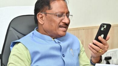 Photo of यूपीएससी 2025 में छत्तीसगढ़ के युवाओं की सफलता, मुख्यमंत्री विष्णु देव साय ने वीडियो कॉल पर दी बधाई