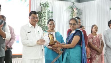 Photo of महिला दिवस पर कोरबा में ‘महतारी वंदन सम्मेलन’, उत्कृष्ट महिलाओं का हुआ सम्मान