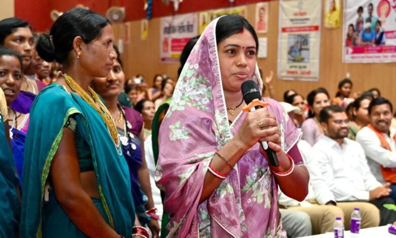 Mahatari Vandan Yojana changed lives: someone started a sewing center, someone bought an e-rickshaw