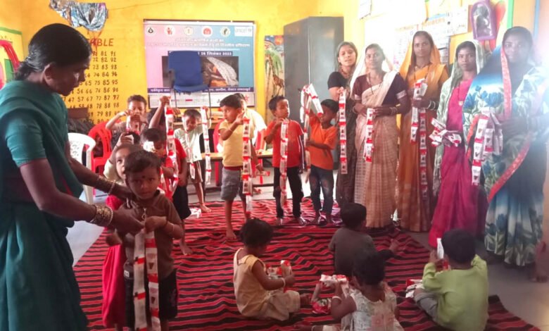 Attack on malnutrition in Mahasamund: 14,000 children are getting nutritious millet bars from Anganwadis.