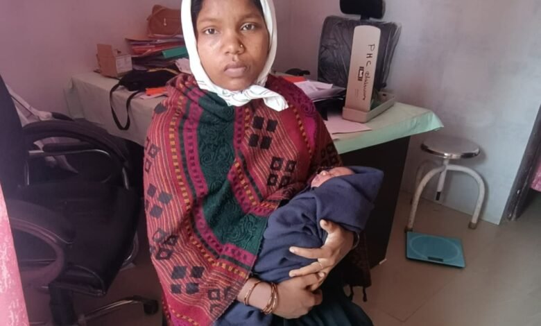 The team reached the forest, counseled and ensured a safe delivery for a high-risk pregnant woman – both mother and newborn were healthy.