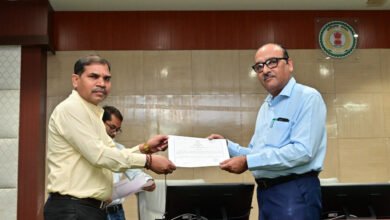 Photo of ई-ऑफिस में उत्कृष्ट काम करने वालों का सम्मान, गृह विभाग ने मारी बाजी