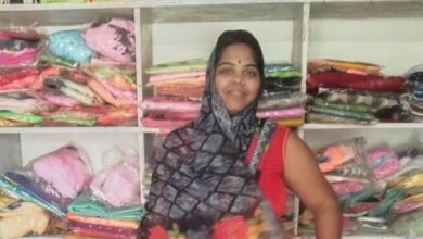 Photo of आर्थिक तंगी से आत्मनिर्भरता तक: छोटे से लोन ने बदल दी गायत्री गुप्ता की जिंदगी